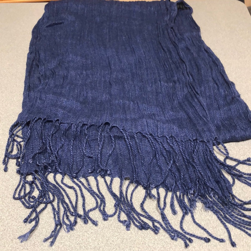 *FREE one item with purchase; name No blue scarf